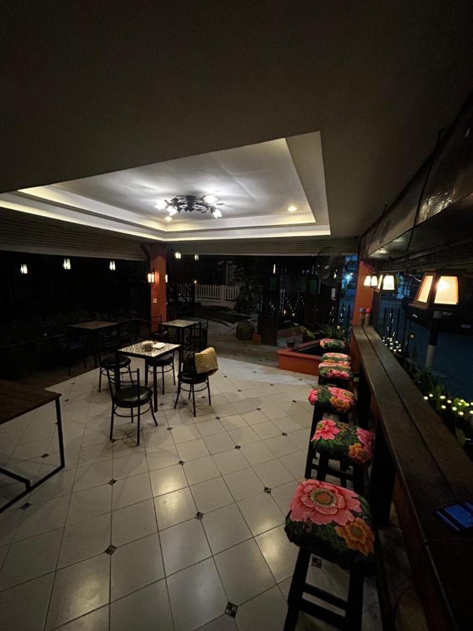 Villa'S Homestay Chiang Mai Buitenkant foto
